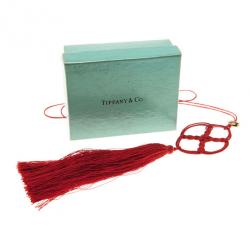 Pre Owned Tiffany & Co. Vintage Elsa Peretti Quadrifoglio Red Silk and 18K Yellow Gold Pendant Necklace