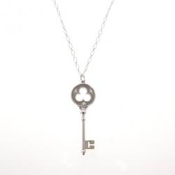 مملوكة مسبقًا Tiffany & Co. 18 K White Gold Keys Clover Key Pendant