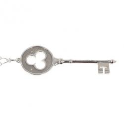 مملوكة مسبقًا Tiffany & Co. 18 K White Gold Keys Clover Key Pendant
