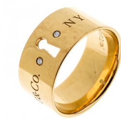 Pre Owned Tiffany & Co. Keyhole Diamond 18k Yellow Gold Band Ring Size 55