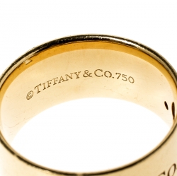 Pre Owned Tiffany & Co. Keyhole Diamond 18k Yellow Gold Band Ring Size 55