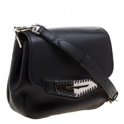 Pre Owned Tod's Black Leather Crossbody Bag