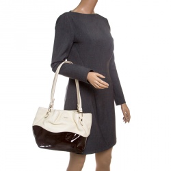 Pre Owned Tod's White/Burgundy Leather and Patent Leather Small Flower Shopper Tote