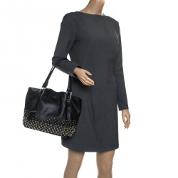 Pre Owned Tod's Black Leather Small Flower Studded Shopper Tote