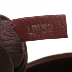 مملوكة مسبقًا حقيبة شوبر تودز فلاور جلد صغيرة بيج /عنابي