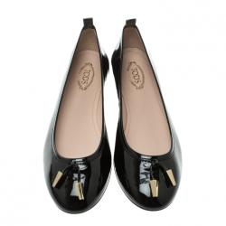 Pre Owned حذاء فلات باليه تودز مرصع جلد لامع أسود مقاس 38