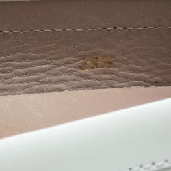 مملوكة مسبقًا Tod's White Patent Leather Horsebit Loafers Size 39.5