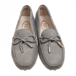 Pre Owned Tod's Beige Suede Bow Loafers Size 40