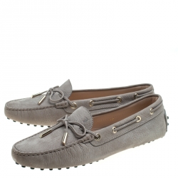 Pre Owned Tod's Beige Suede Bow Loafers Size 40