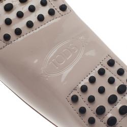 مملوكة مسبقًا حذاء لوفر تودز بيني جلد لامع وردي مقاس 39.5