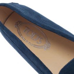 مملوكة مسبقًا Tod's Blue Suede Penny Loafers Size 40