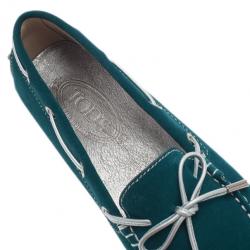 Pre Owned حذاء تود جلد سويدي تركواز لوفرز بفيونكة مقاس 38