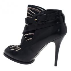 مملوكة مسبقًا بوت كاحل تودز شعر مهر وجلد طبع حمار وحشي مقاس 39.5