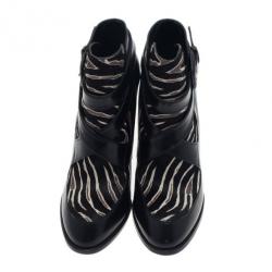 مملوكة مسبقًا بوت كاحل تودز شعر مهر وجلد طبع حمار وحشي مقاس 39.5