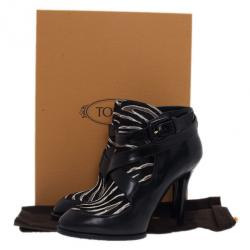 مملوكة مسبقًا بوت كاحل تودز شعر مهر وجلد طبع حمار وحشي مقاس 39.5