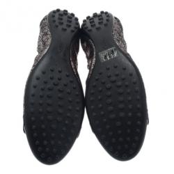 مملوكة مسبقًا حذاء فلات تودز باليه مقدمة بإبزيم فضة مقاس 40