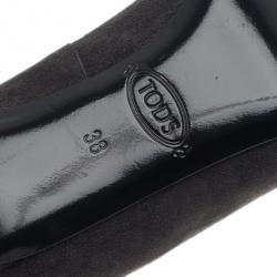 مملوكة مسبقًا Tod's Grey Suede Embellished Pumps Size 38