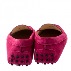 Pre Owned حذاء لوفرز تودز جومينو سويدي وردي مقاس 39.5