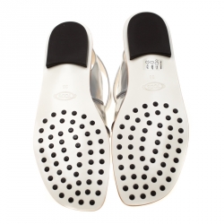 Pre Owned Tod's Metallic Silver Leather Cross Strap Flat Sandals Size 38