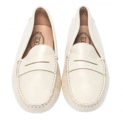 مملوكة مسبقًا حذاء لوفرز تودز غومينو سليب أون جلد أبيض