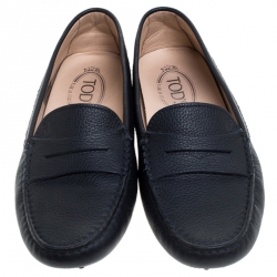 Pre Owned حذاء لوفرز تودز بيني سليب أون جلد أزرق مقاس 38.5