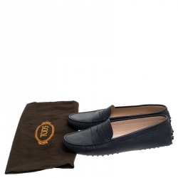 Pre Owned حذاء لوفرز تودز بيني سليب أون جلد أزرق مقاس 38.5