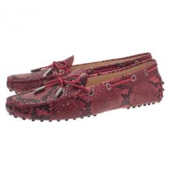 مملوكة مسبقًا Tod's Red Python Leather Loafers Size 39.5