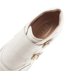 مملوكة مسبقًا حذاء تود رياضي جلد أبيض بإبزيم مقاس 38