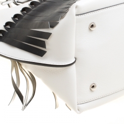 مملوكة مسبقًا Tod's White/Black Leather Origami Fringe Shopping Tote