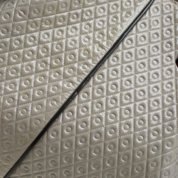 مملوكة مسبقًا حقيبة يد تودز أربطة شهيرة جلد لامعة أرجوانية