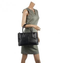 Pre Owned Tod's Black Leather Convertible Tote