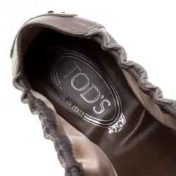 Pre Owned Tod's Two Tone Leather Crystal Embellished Scrunch Ballet Flats Size 38