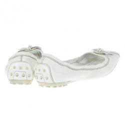 مملوكة مسبقًا Tod's White Patent Peep Toe Ballet Flats Size 38.5