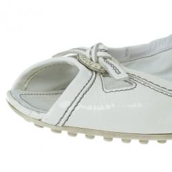 مملوكة مسبقًا Tod's White Patent Peep Toe Ballet Flats Size 38.5
