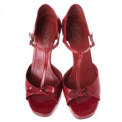 Pre Owned Tod's Maroon Patent T Strap Wedges Size 37