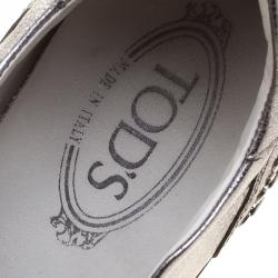 Pre Owned Tod's Silver Leather Fringe Slip On Sneakers Size 38