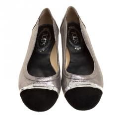 Pre Owned Tod's Silver/Black Leather and Suede Cap Toe Ballet Flats Size 38.5