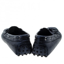 مملوكة مسبقًا Tod's Metallic Blue Foil Leather Bow Loafers Size 39