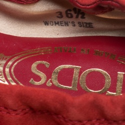 Pre Owned حذاء باليرينا فلات تودز سكرانش سويدي أحمر مقاس 37.5