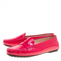 مملوكة مسبقًا حذاء بيني لوفرز تودز جلد برتقالي لامع مقاس 40