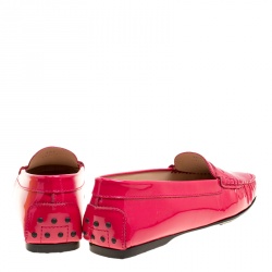 مملوكة مسبقًا حذاء بيني لوفرز تودز جلد برتقالي لامع مقاس 40