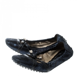 Pre Owned Tod's Metallic Blue Suede and Black Leather Bow Detail Scrunch Ballet Flats Size 37.5
