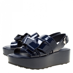 Pre Owned صندل تودز نعل سميك فتحة كعب جلد لامع كحلي مقاس 39