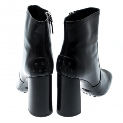 مملوكة مسبقًا Tod's Black Leather Block Heel Ankle Boots Size 36