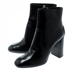 مملوكة مسبقًا Tod's Black Leather Block Heel Ankle Boots Size 36