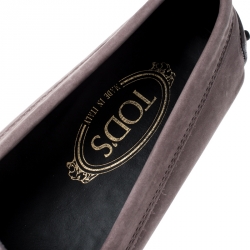 مملوكة مسبقًا Tod's Grey Suede Crystal Embellished Slip On Loafers Size 39.5