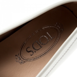 Pre Owned حذاء لوفرز تودز T جلد مزدوج أبيض مقاس 37.5