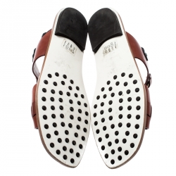 Pre Owned صندل فلات تودز مزين وصلات سلسلة جلد بني مقاس 37.5