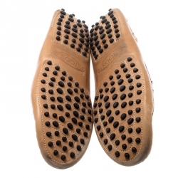 مملوكة مسبقًا حذاء لوفرز تودز جومينو درايفر جلد بني فاتح مقاس 39