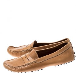 مملوكة مسبقًا حذاء لوفرز تودز جومينو درايفر جلد بني فاتح مقاس 39
